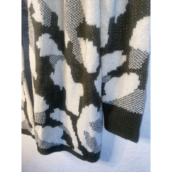 Susina Camo Open Front Long Cardigan Sweater Fuzzy Cozy Soft Army Green M New - Picture 5 of 7